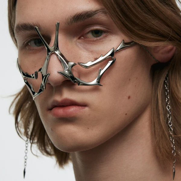 3D Flying Dove Face Jewelry - Image 3