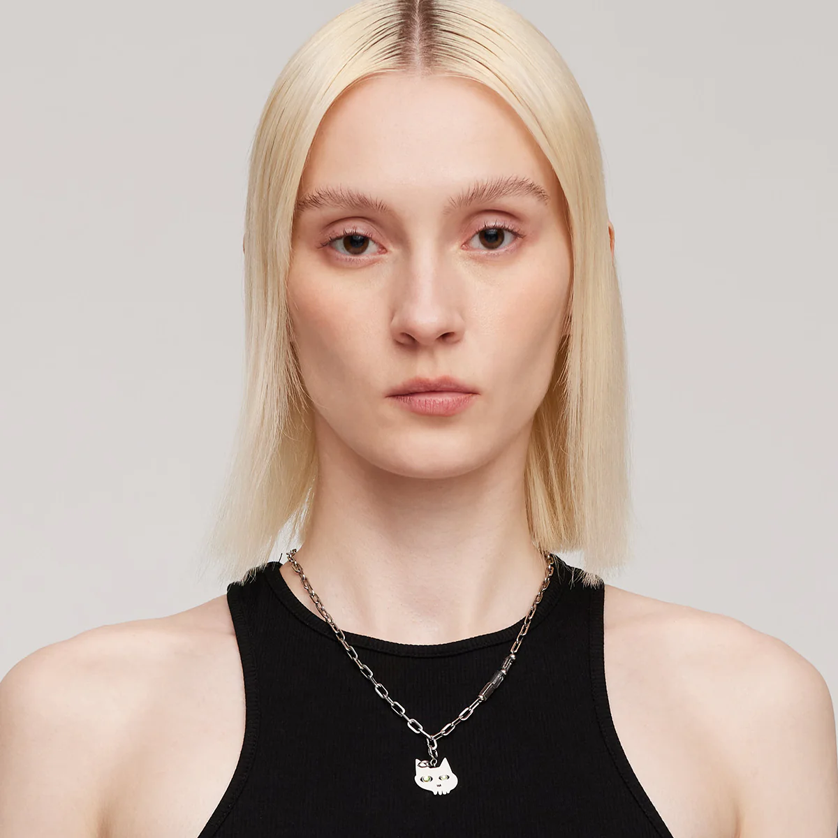 BLACK GLOVES SKULL CAT DETACHABLE PENDANT NECKLACE - Image 3