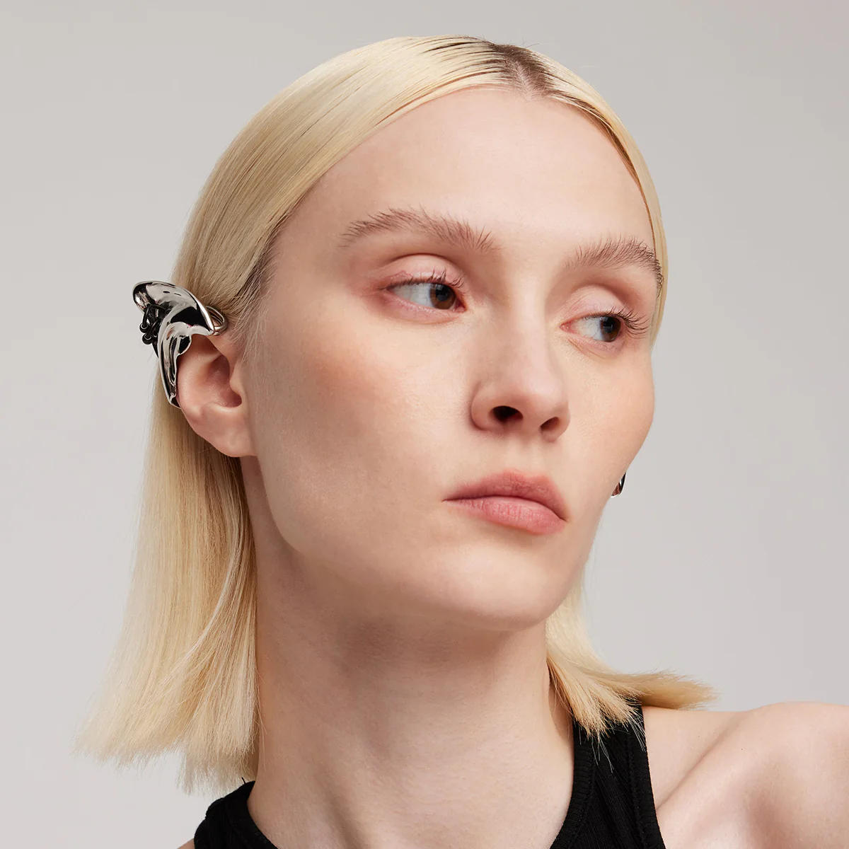 Black Gloves Witch Cat Elf Earhook - Image 4
