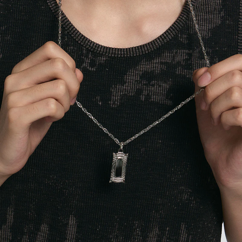 Bone Record Gradient Tourmaline Sweater Necklace - Image 4