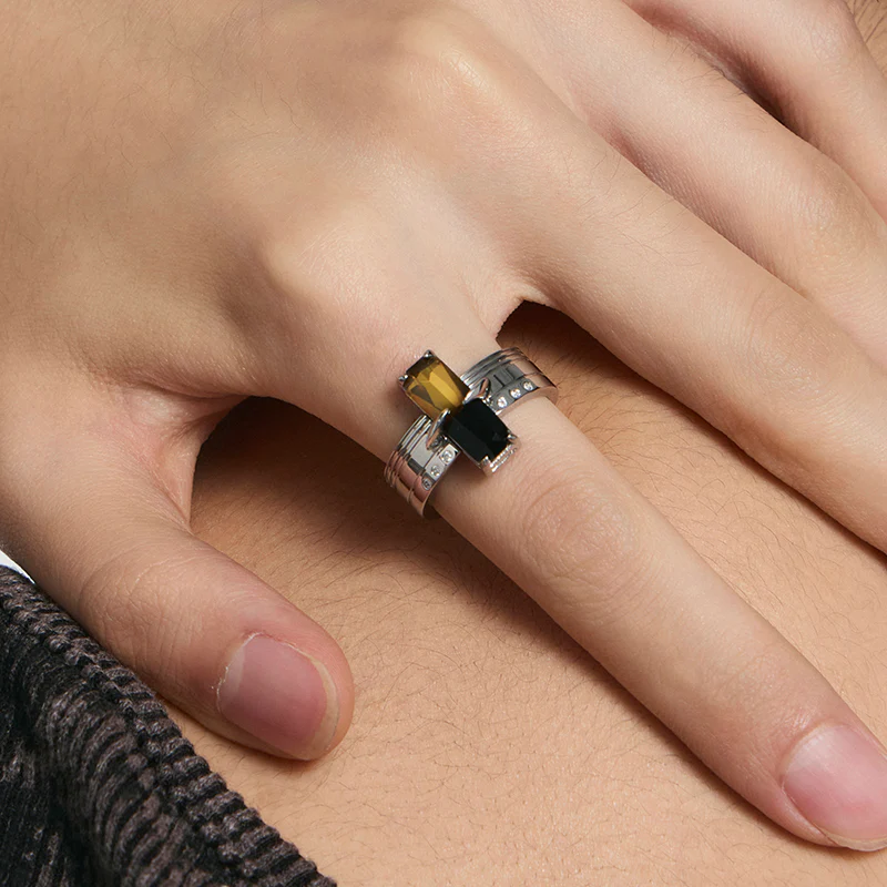 Bone Record Pattern Gradient Tourmaline Ring - Image 4