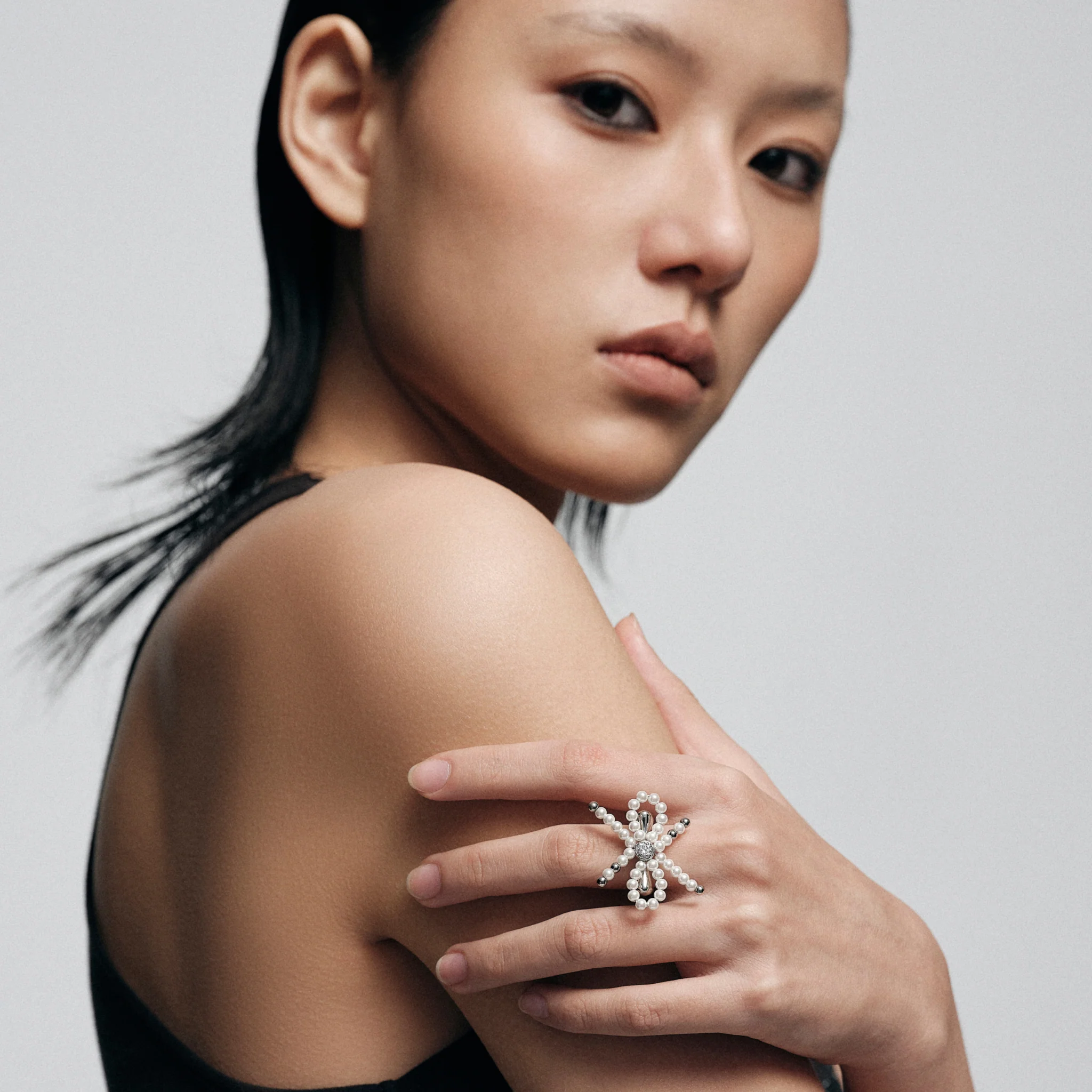 Bow Beaded Ring - Image 2