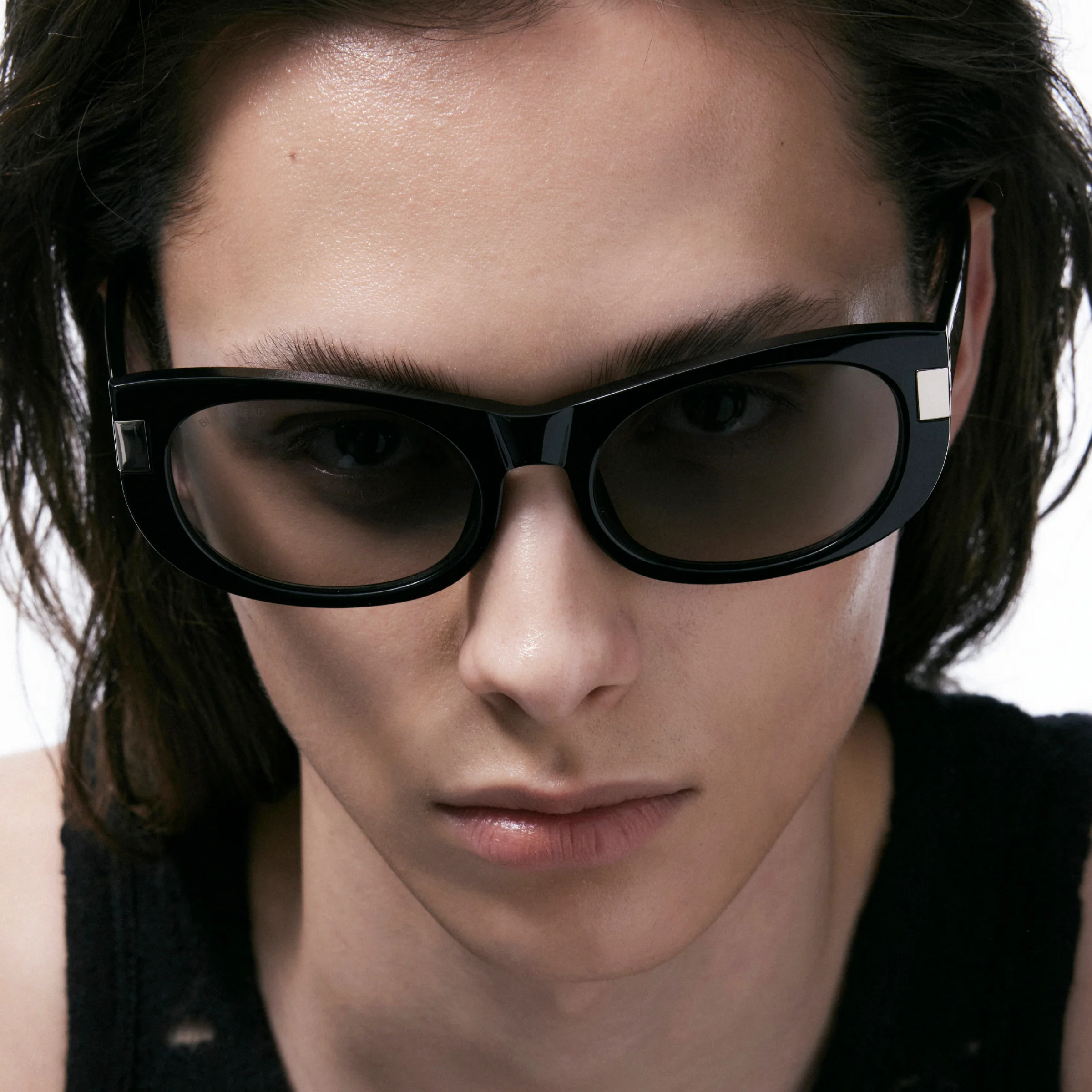 Cat-Eye B Square Sunglasses (Black) - Image 3