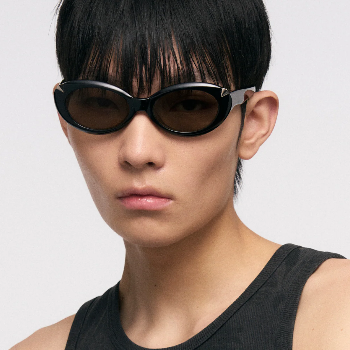 Cat Eye Claw-Detail Sunglasses (Black) - Image 4