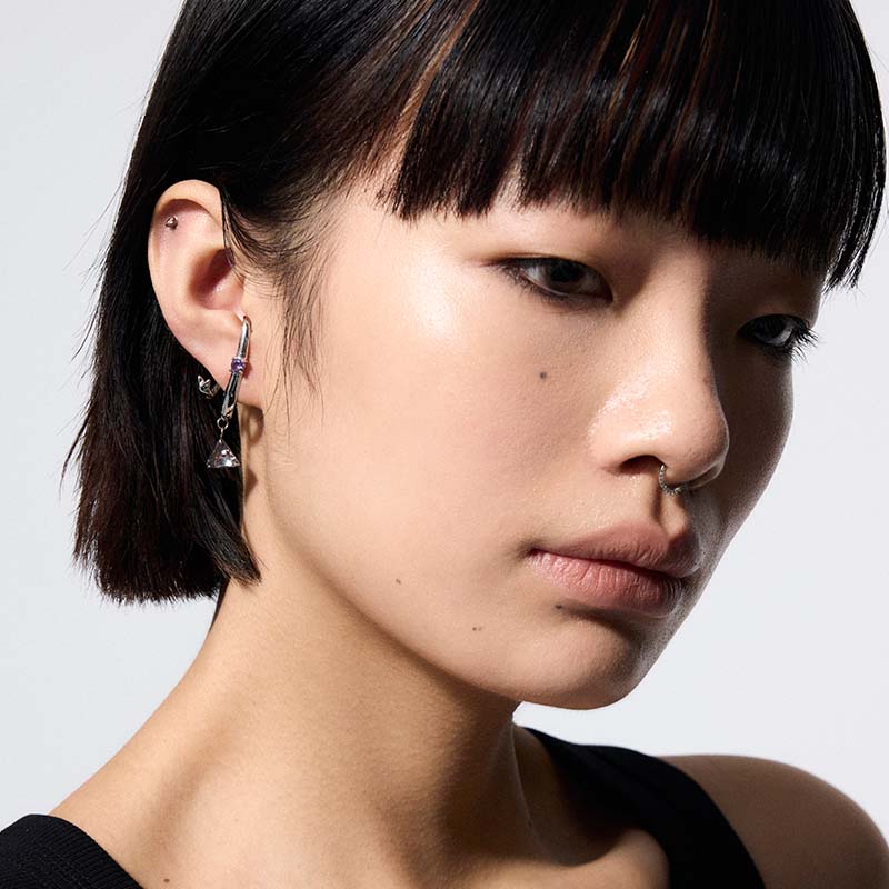 Christmas Colored Crystal Earrings - Image 4