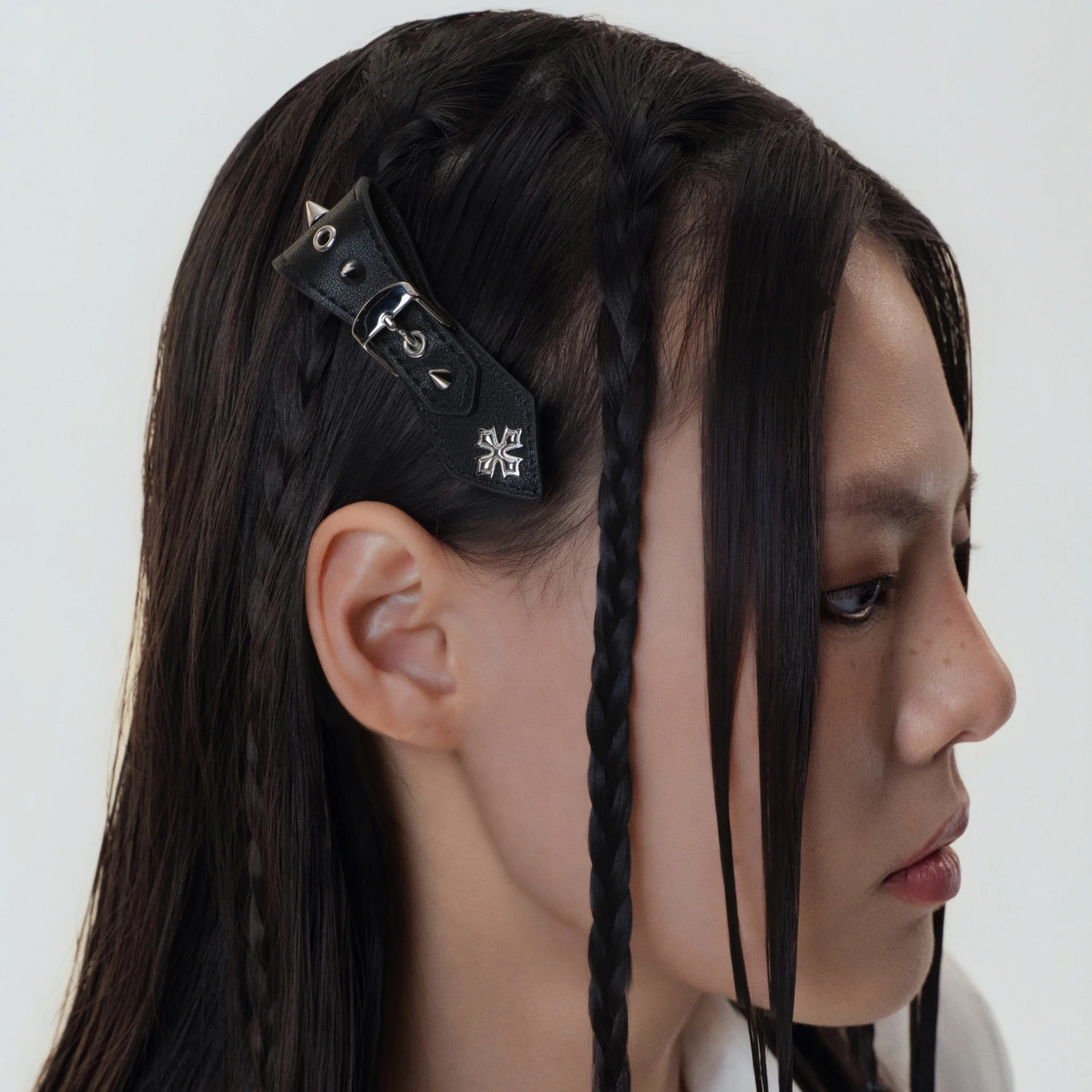 Crossflower Leather Tie Hair Clip - Image 6