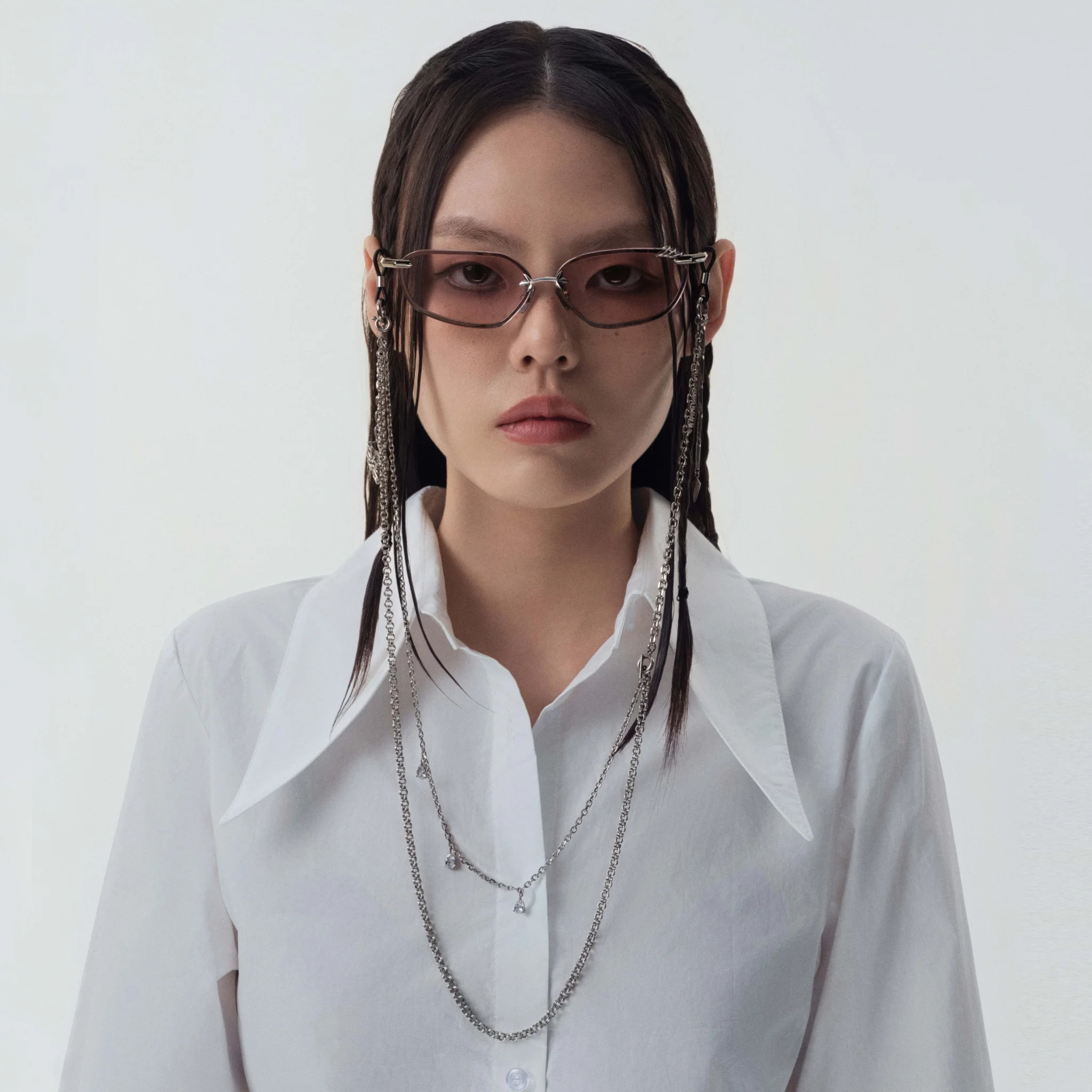 Crossflower Pendant Glasses Chain - Image 2