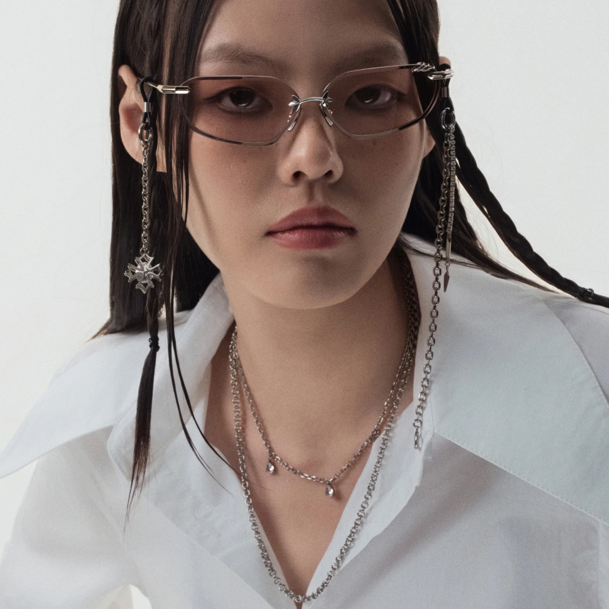 Crossflower Pendant Glasses Chain - Image 6