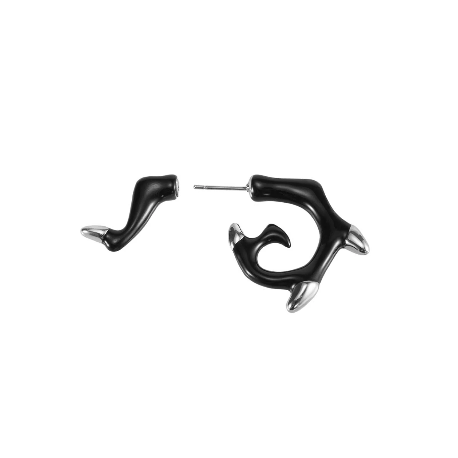 Flame Pattern Earring - Image 6