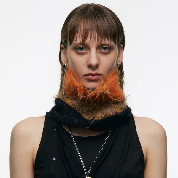 Gradient Color Zippered Neck Warmer - Image 5