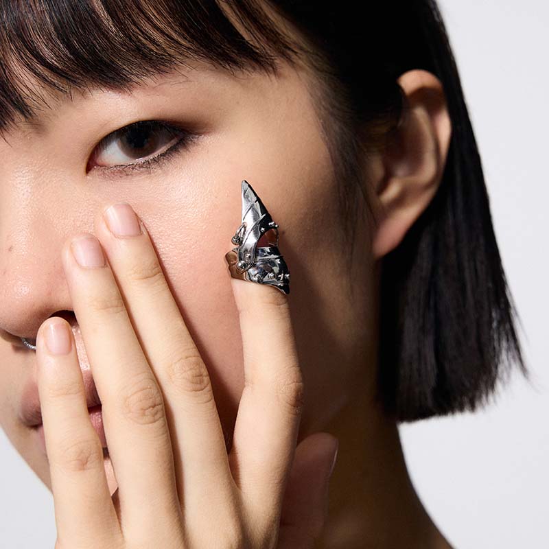 Knight Armor Ear Cuff - Image 4