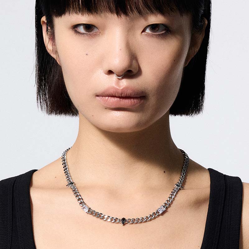 Knight Armor Irregular Zircon Necklace - Image 3