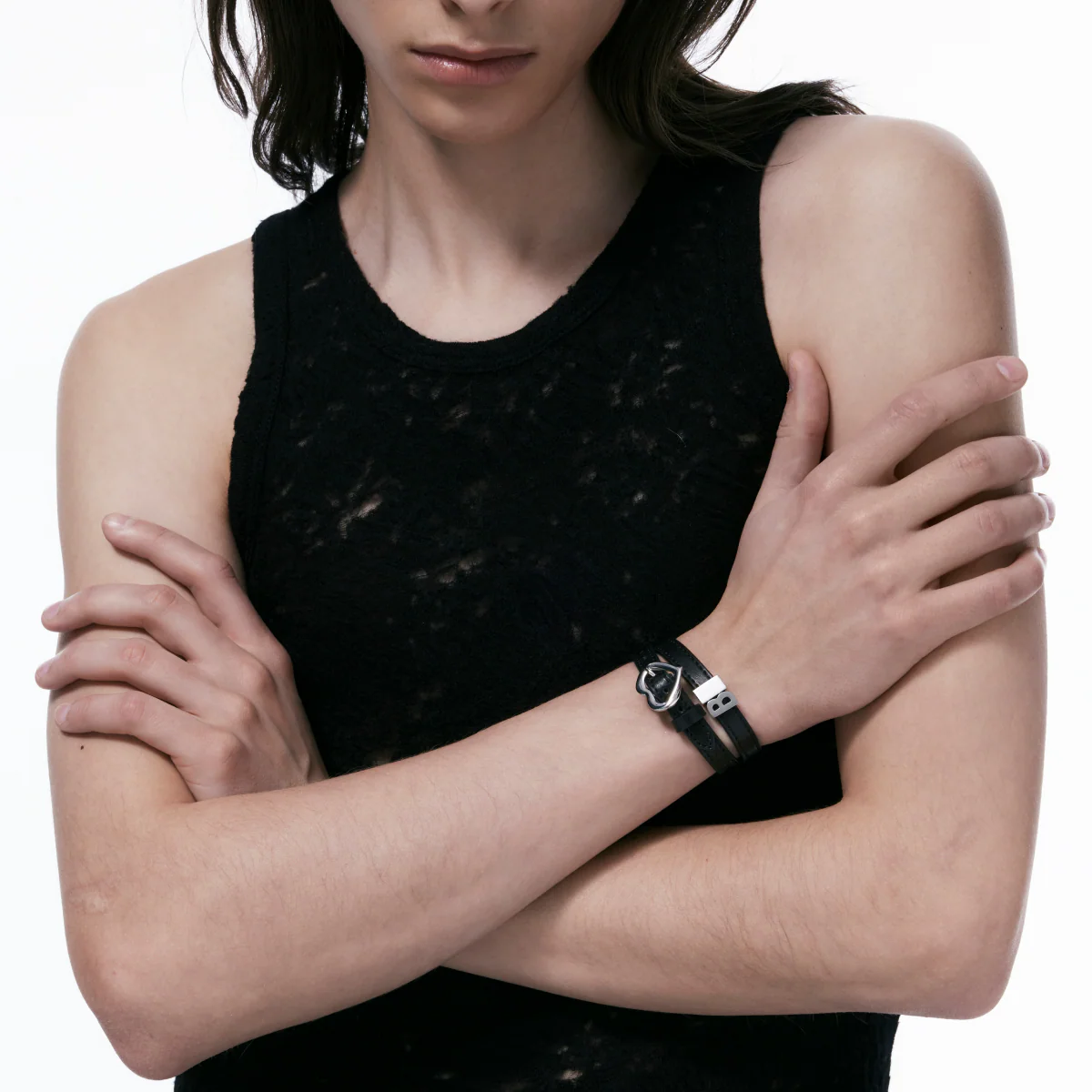 Metal LOGO Decorated Leather Bracelet/Choker - Image 3