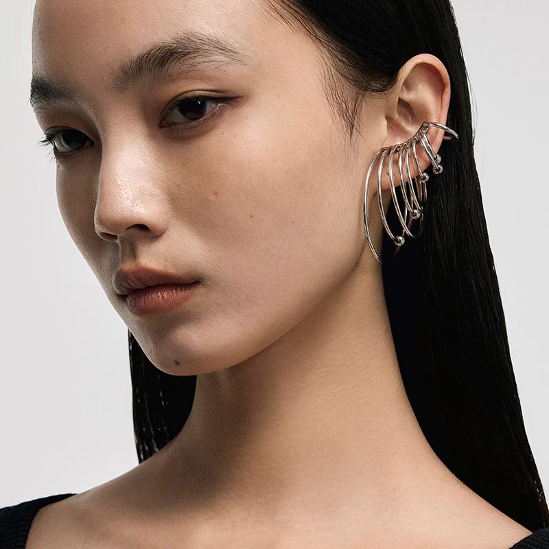 Multi-Hoop Stacked Ear Cuff - Image 4
