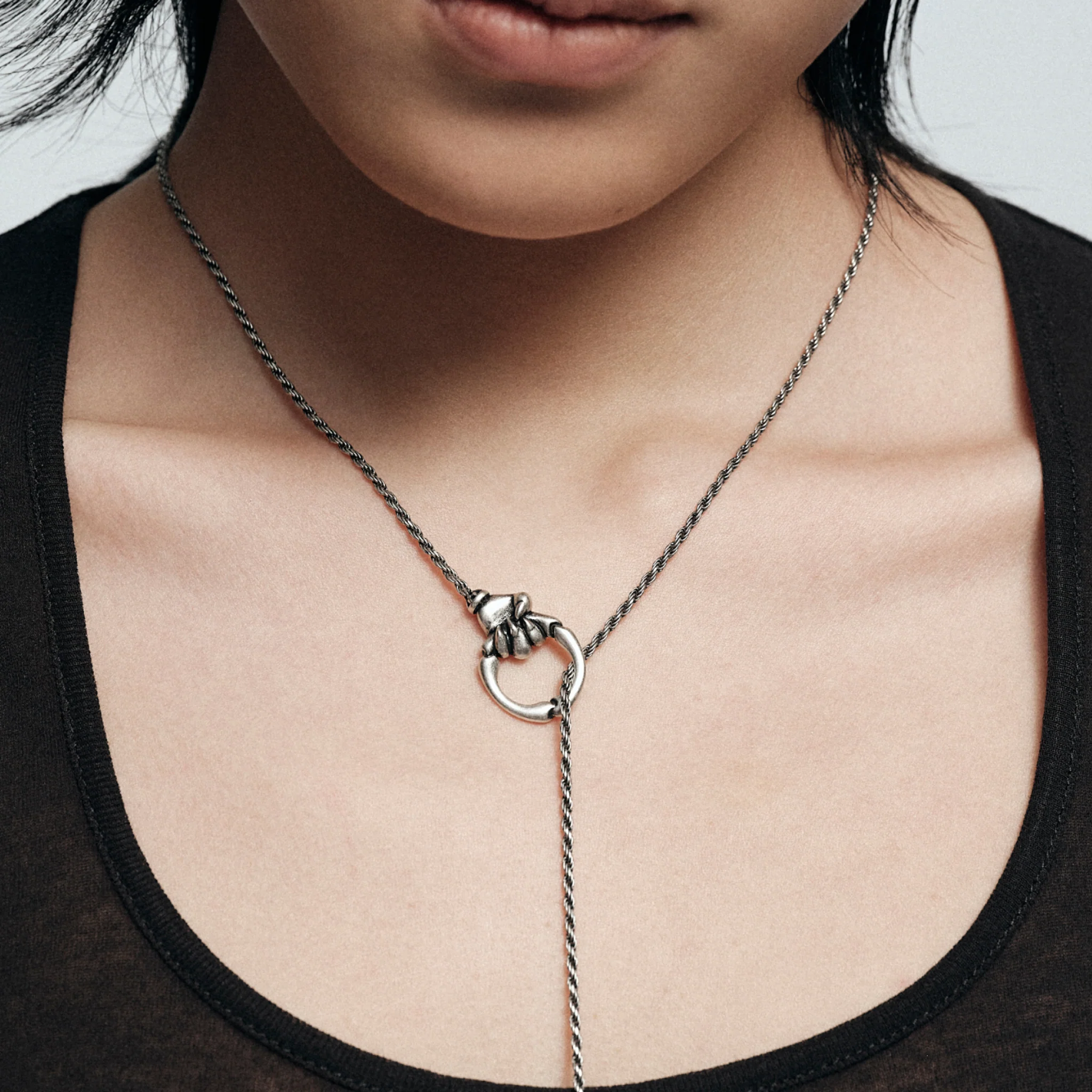 Night Cat Claw T-Bar Chain Necklace - Image 2