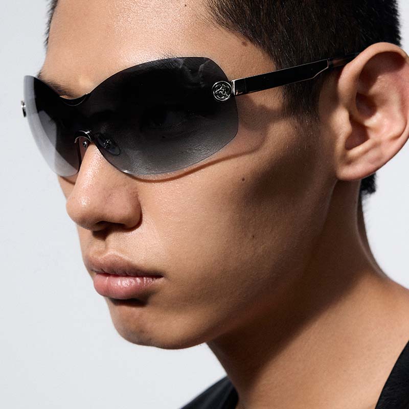One-Piece Curved Shield Sunglasses - Image 6