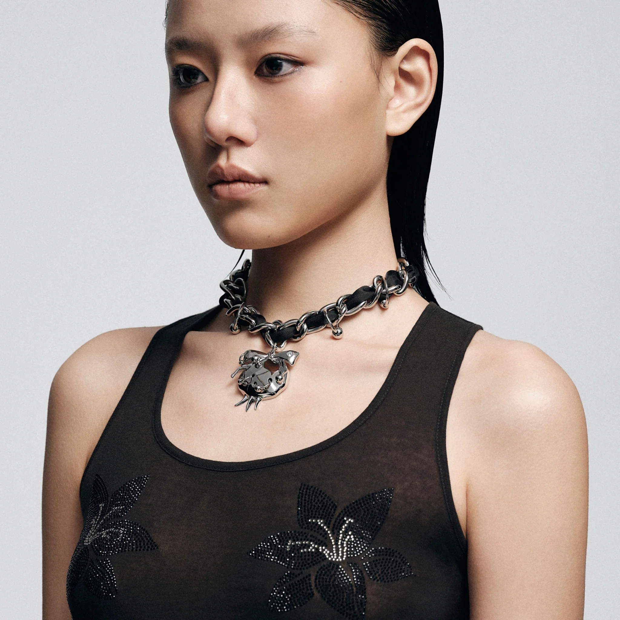 Pierced Pomegranate Strap Choker - Image 3