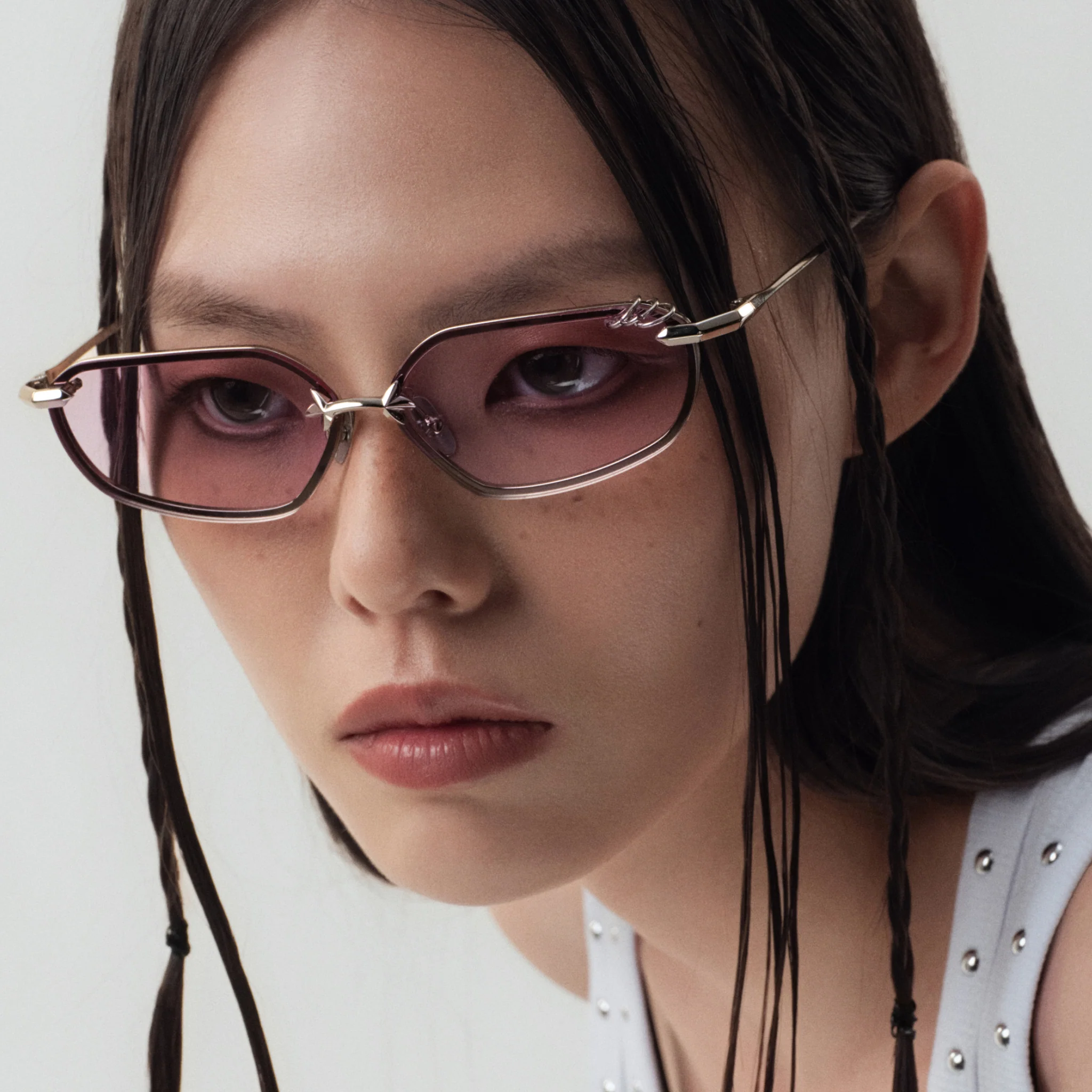 Piercing Ring Slim-Frame Sunglasses - Image 4