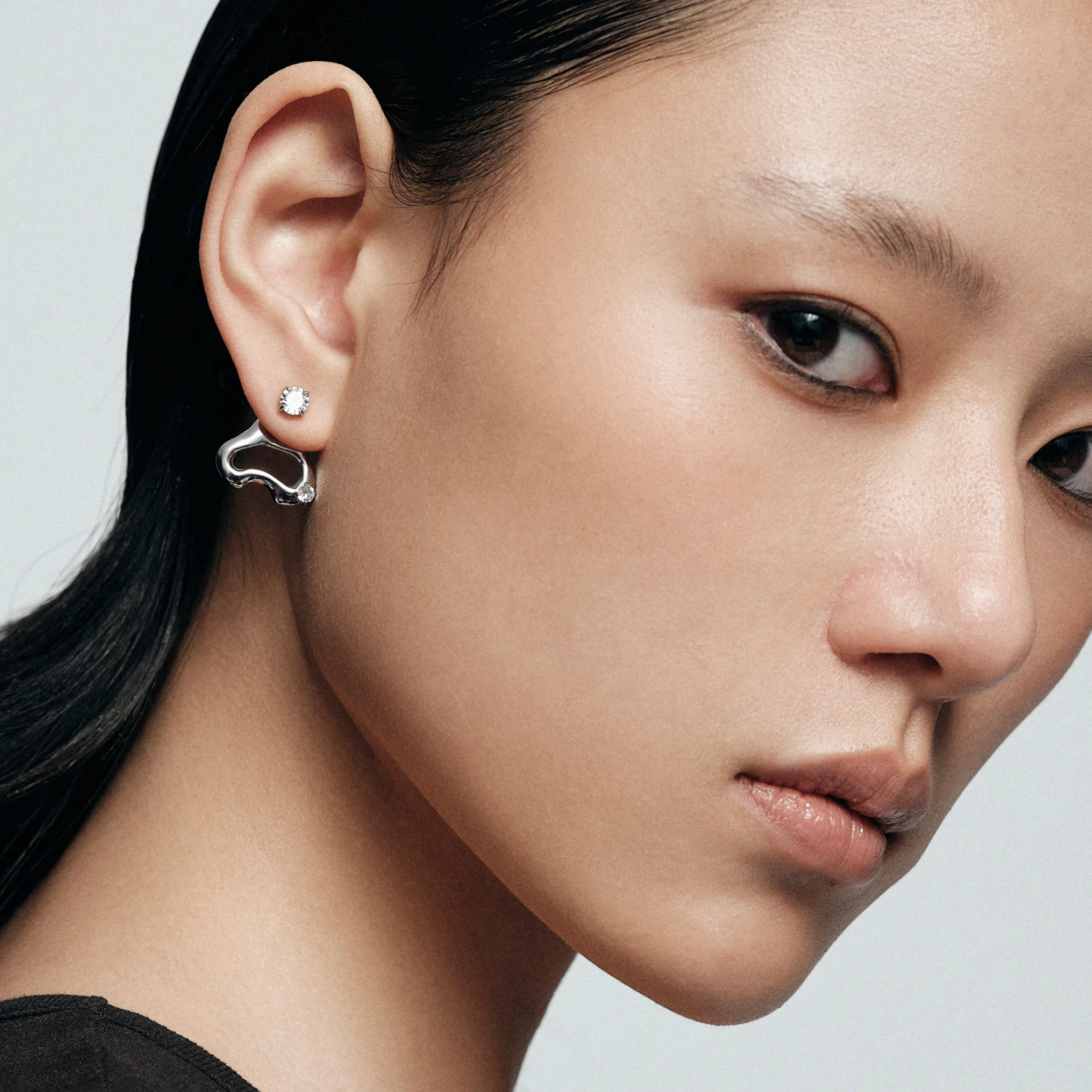 Pull Ring Stud Earrings - Image 4