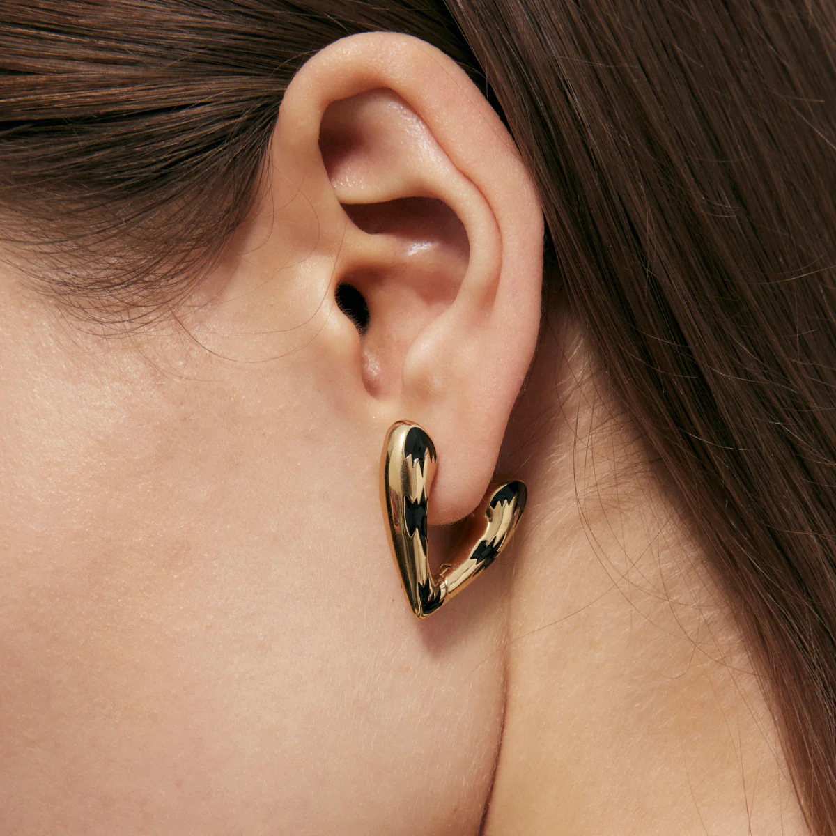 Punk Moth Pattern Earrings - Image 4
