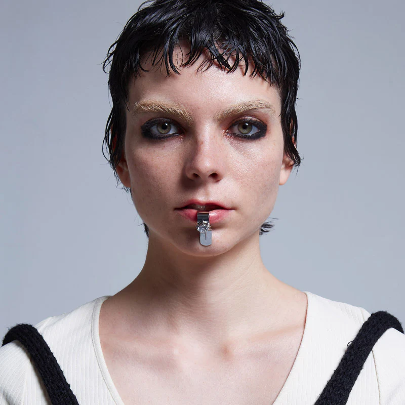 Rebellion Revolution Zircon Diamond Lip Clip - Image 3