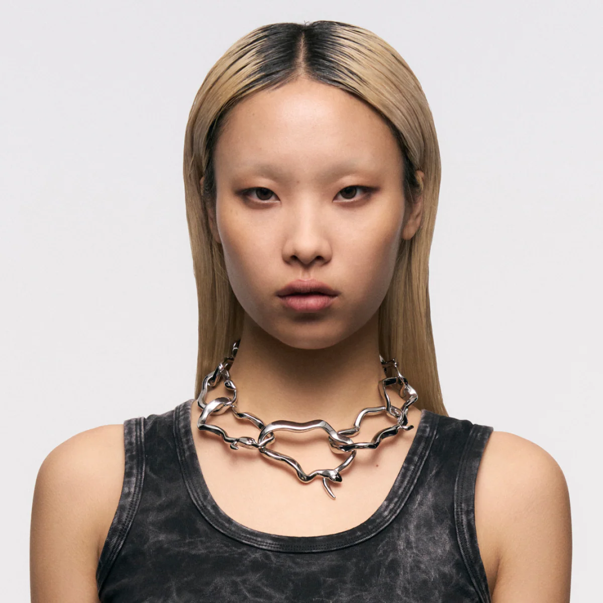Ring-Shaped Snake Bone Necklace - Image 4