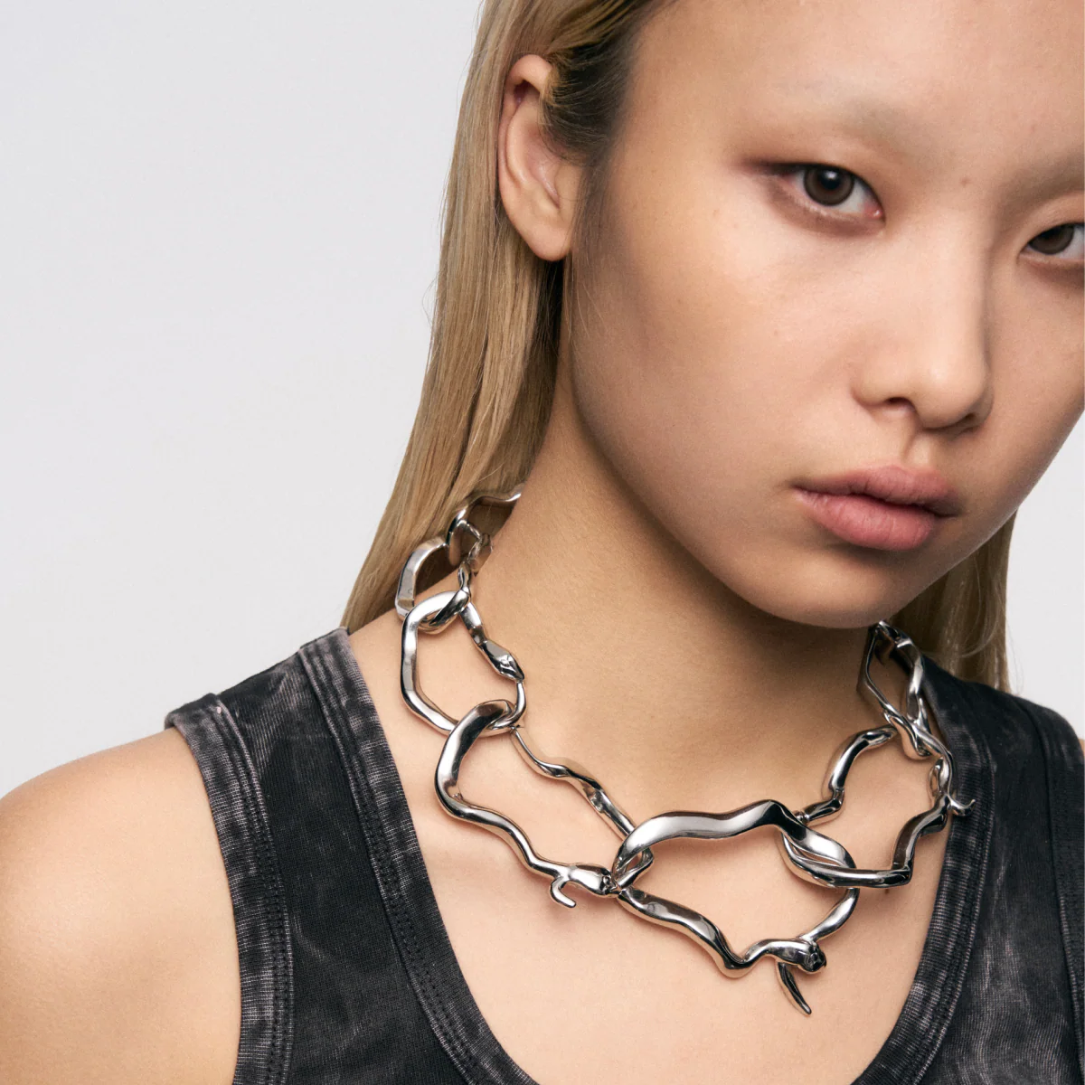 Ring-Shaped Snake Bone Necklace - Image 6