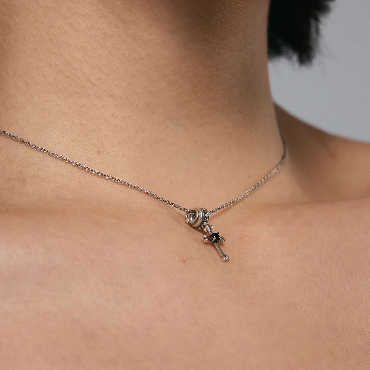 S925 Cross Necklace - Image 3