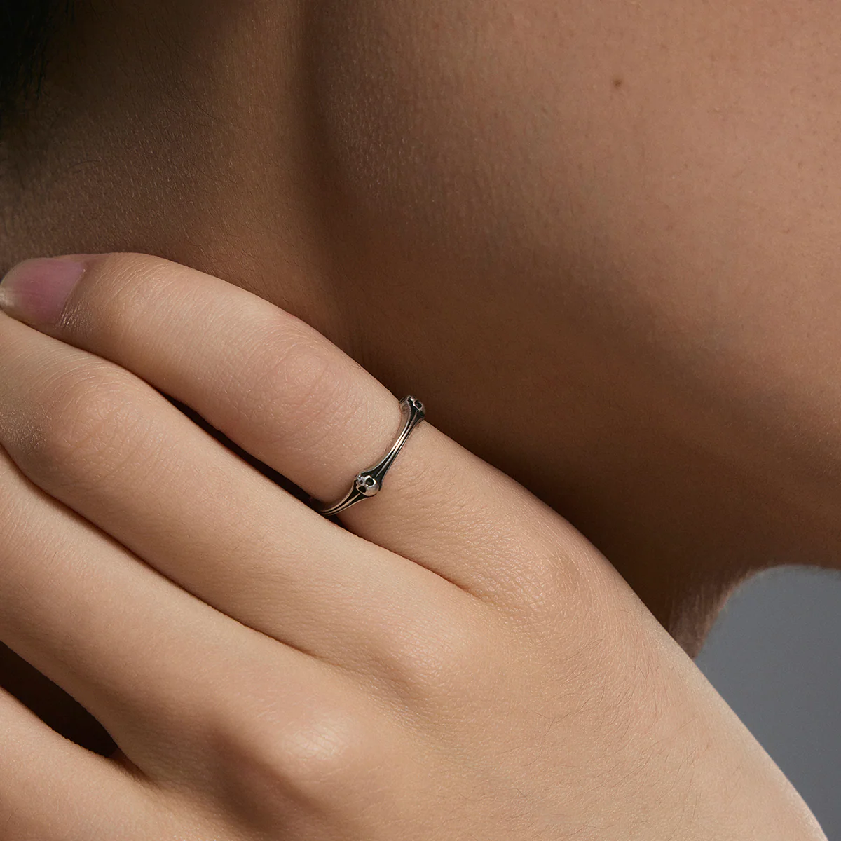 S925 Skull Pinky Ring - Image 4