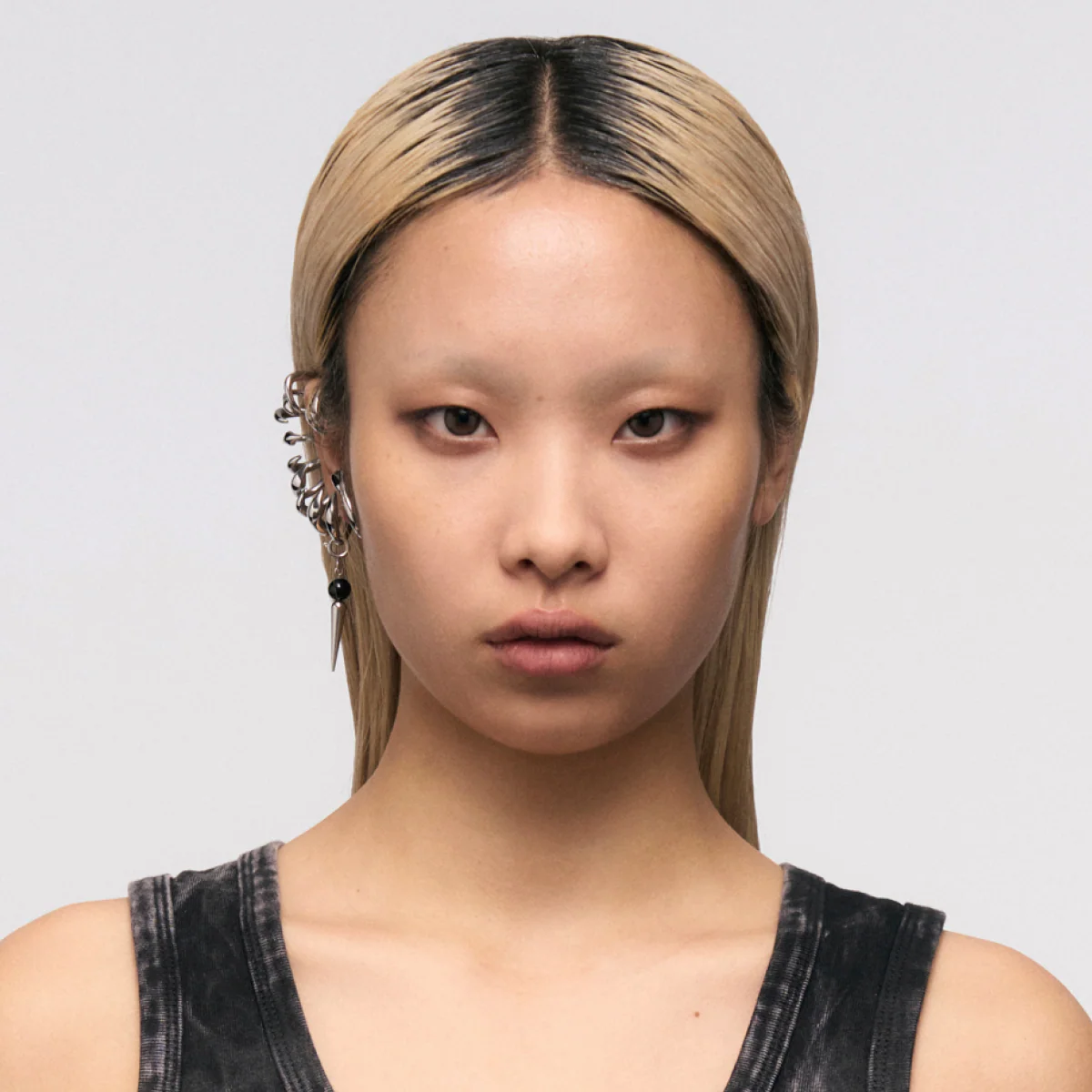 Snake Bone Effect Black Onyx Ear Cuff (Right Ear Single) - Image 4
