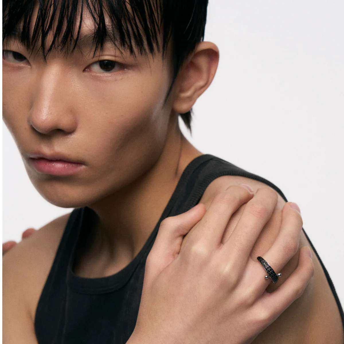 Snake Pattern Ring with Piercing Detail - Image 5