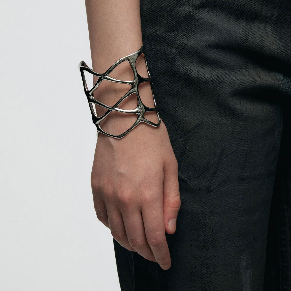 Star Cone Mesh Bracelet - Image 6