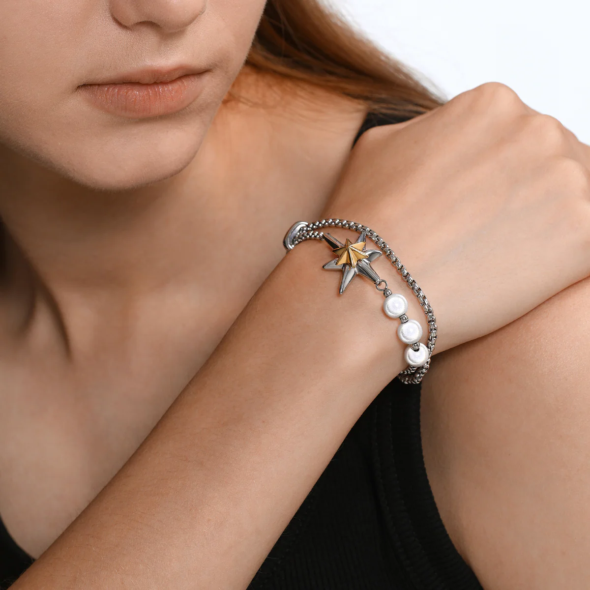 Star of Bethlehem Gold And Silver Color-Blocked Adjustable Christmas Star Bracelet - Image 3