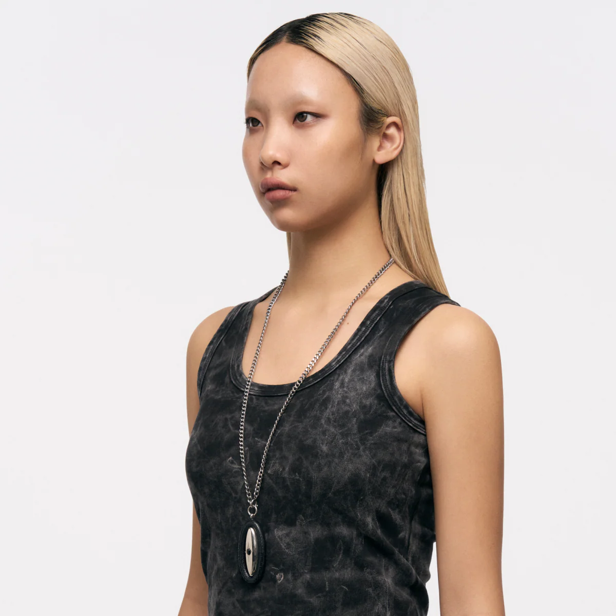 Starburst Snake Pattern Sweater Necklace - Image 6